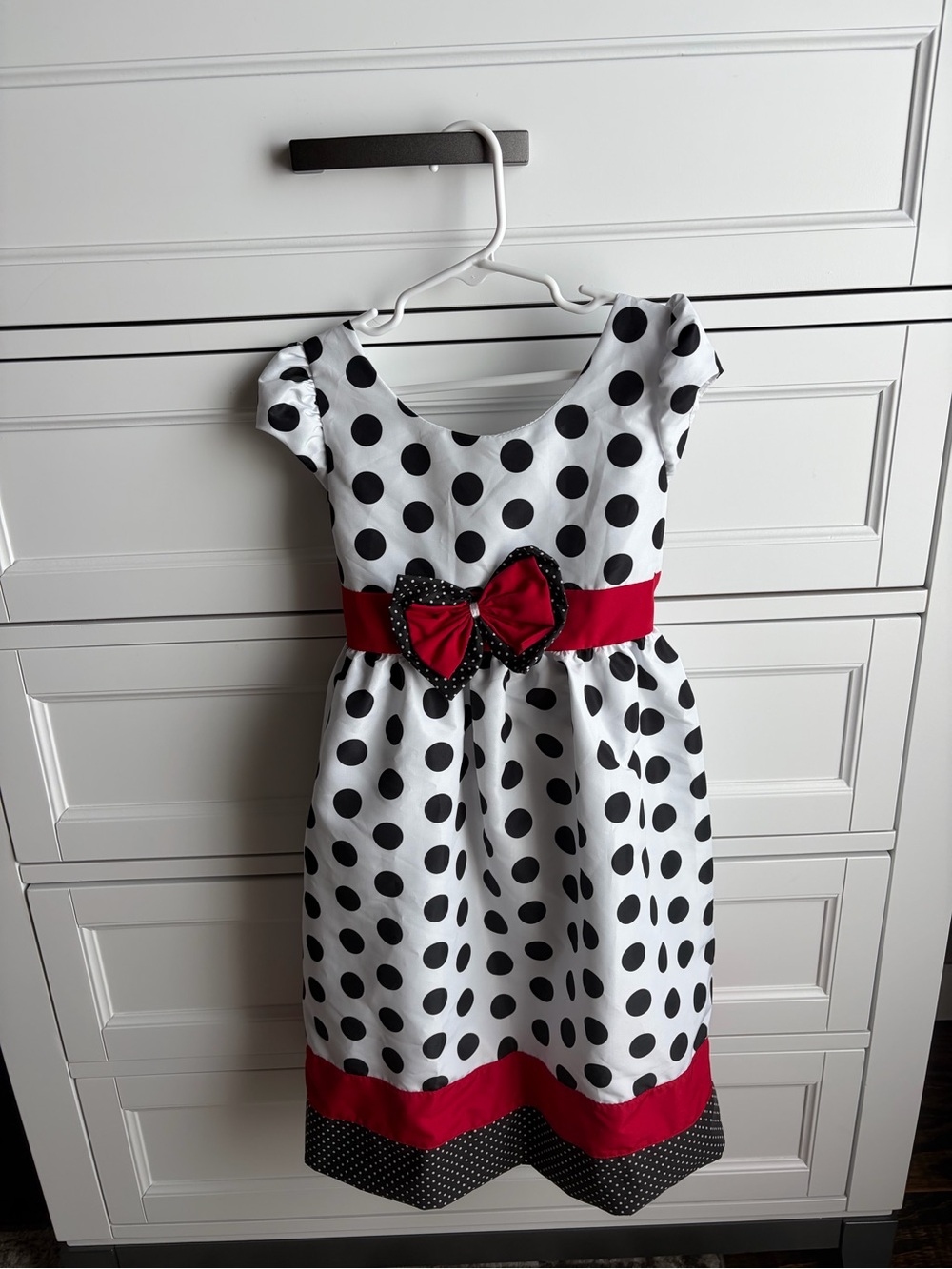NWOT Minnie/Mickey Mouse Dress/Costume 5-7 yo